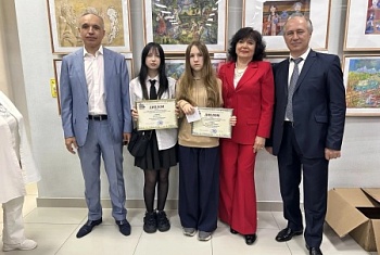 Юные художники из Северского района — призёры XVIII Северо‑Кавказского конкурса!
