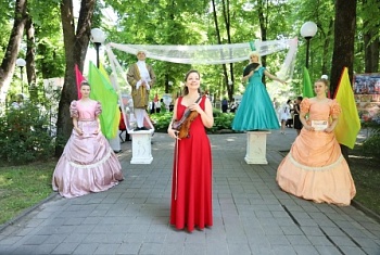 Праздник детства в Северском парке, полный талантов и единства!
