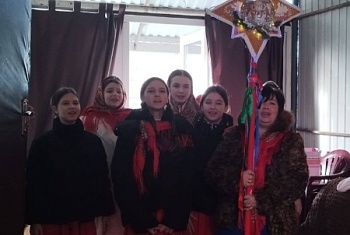 В Рождественское утро в станице Смоленской разливались звонкие голоса!
